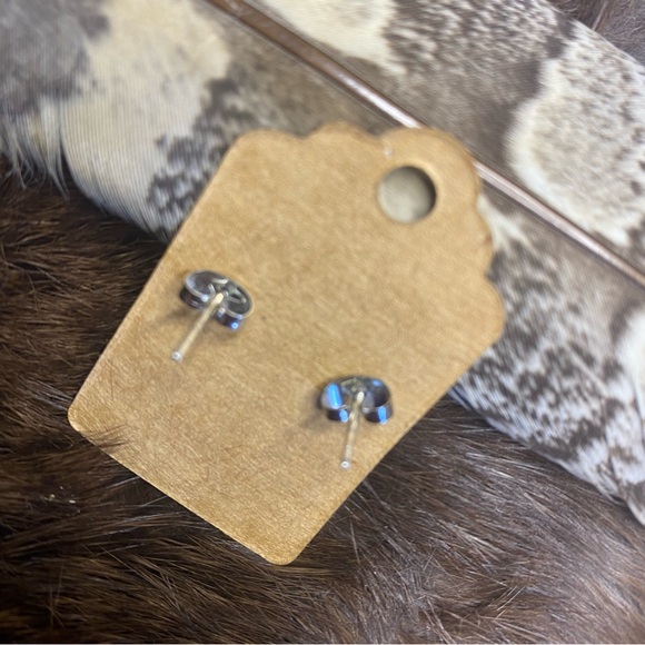 Raw Peridot Gemstone Stud Earrings - Picture 3 of 3